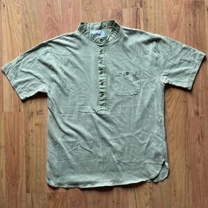 VTG Levis Urban Camouflage Collarless Short Sleeve Green Henley Mens XL Shirt